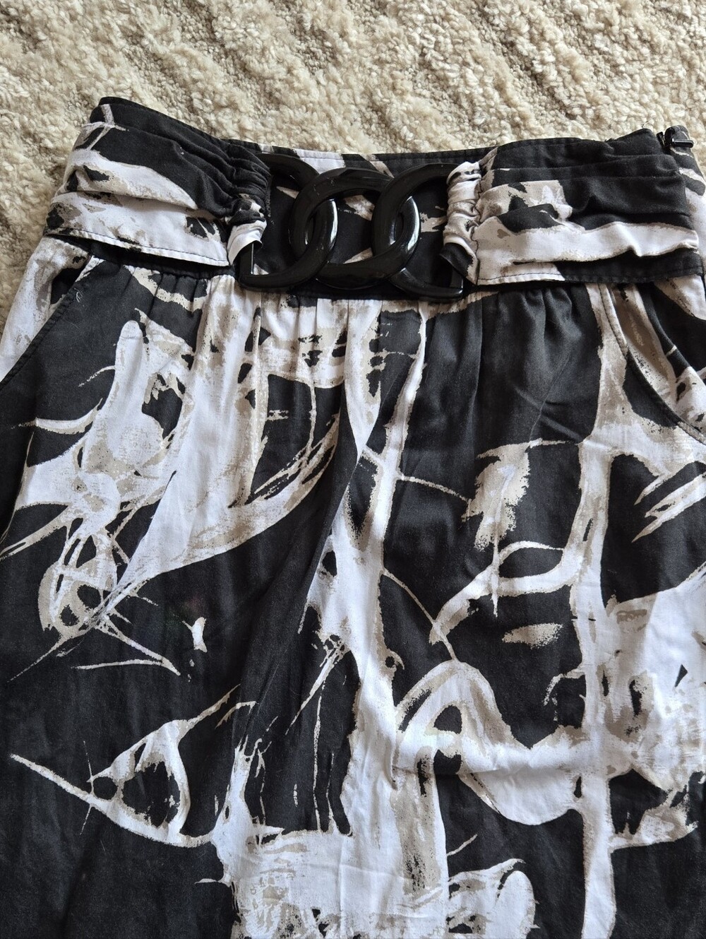 Y2K Black & White Midi Skirt With Belt